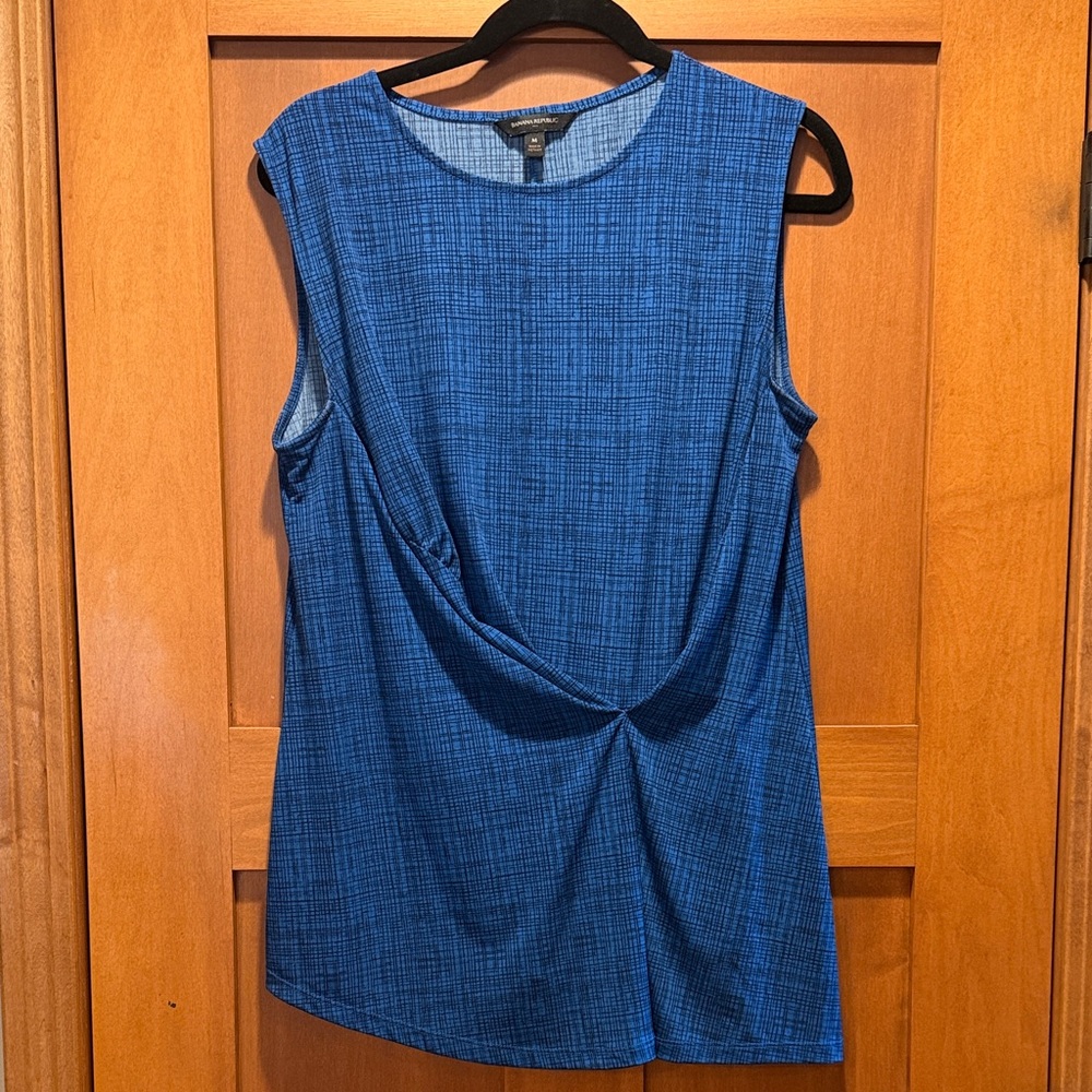 Banana Republic Textured Blue Sleeveless Blouse